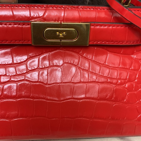 Tory Burch Lee Radziwill Petite Croc-Embossed Leather Bag - Picture 5 of 16